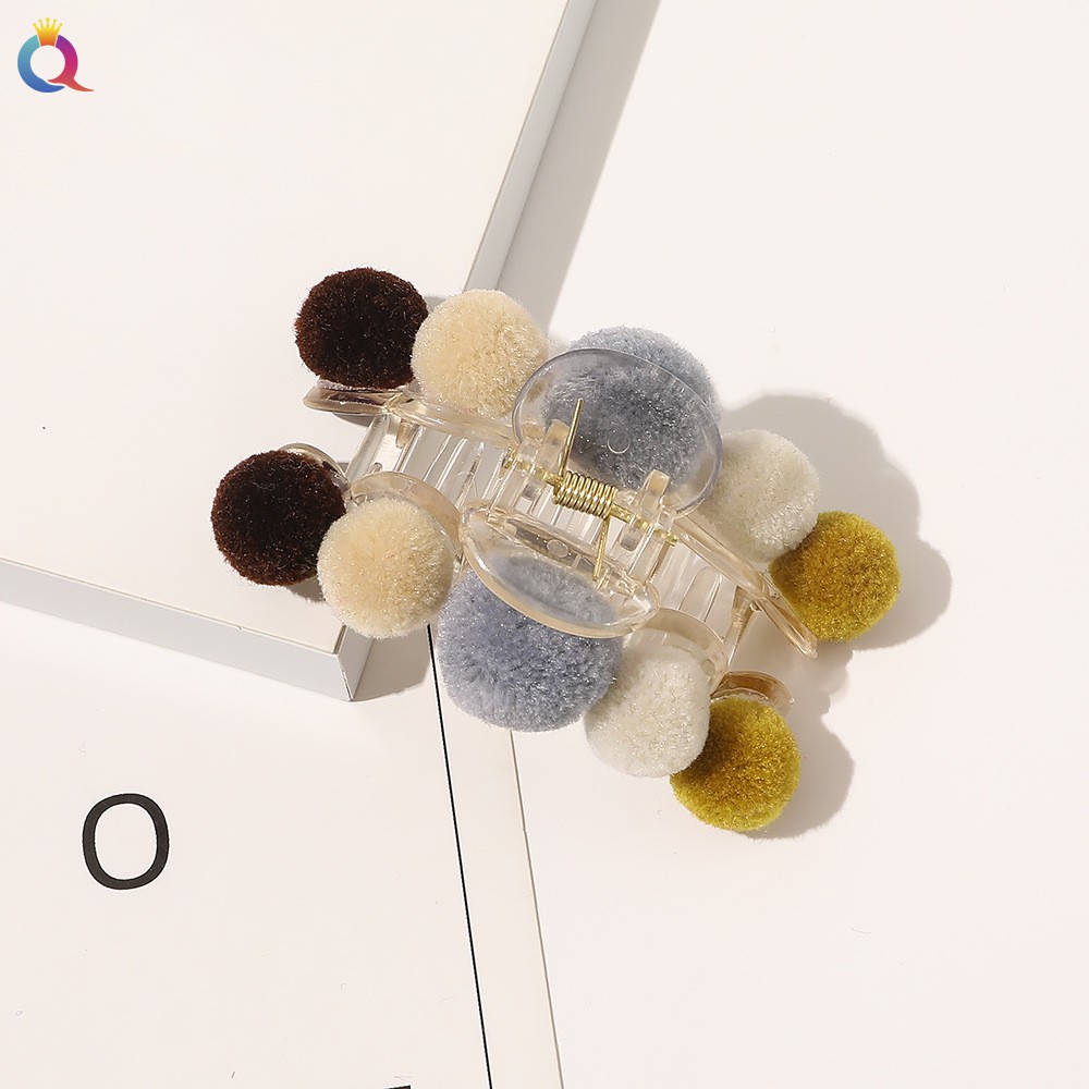 Kẹp tóc đính quả cầu lông xù thời trang dự tiệc