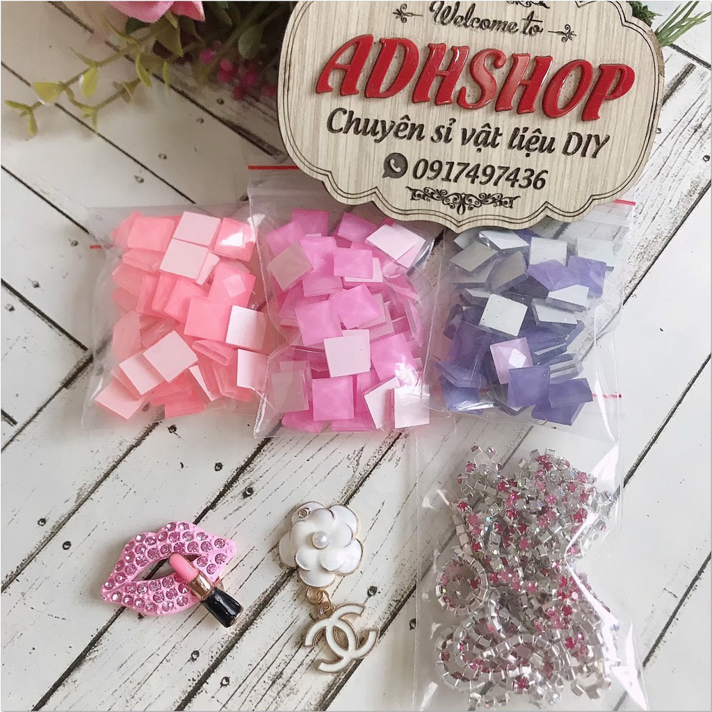 Set Trang Trí Ốp Lưng Mẫu Môi Son