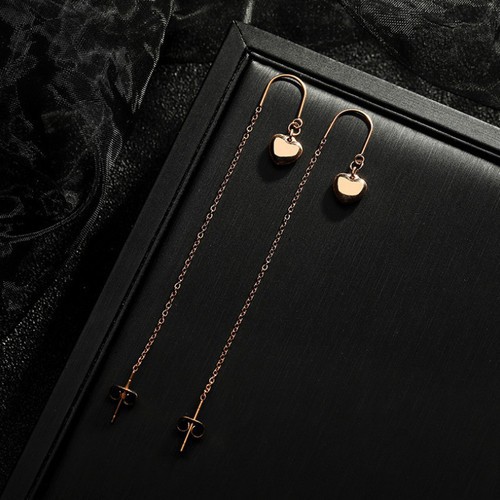 Bông Tai Trái Tim Chuỗi Dài Titan Ko Đen TT 3154