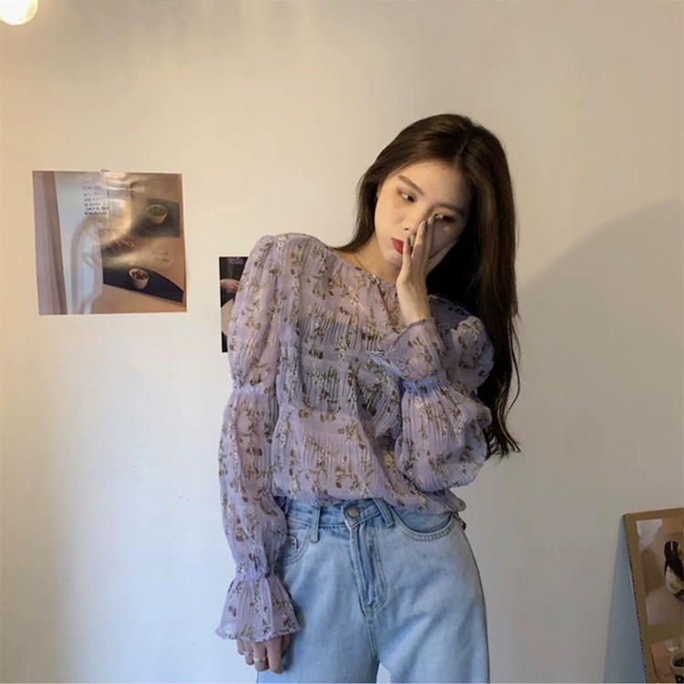 Áo sơ mi chiffon in hoa dáng rộng che khuyết điểm cho nữ