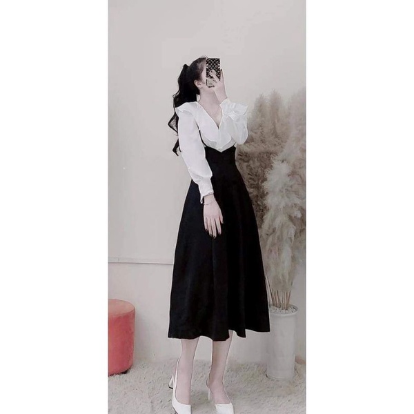 Váy xòe yếm