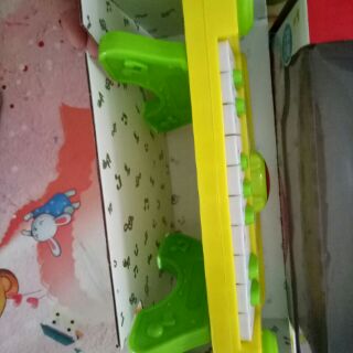 ĐÀN PIANO PHÁT NHẠC