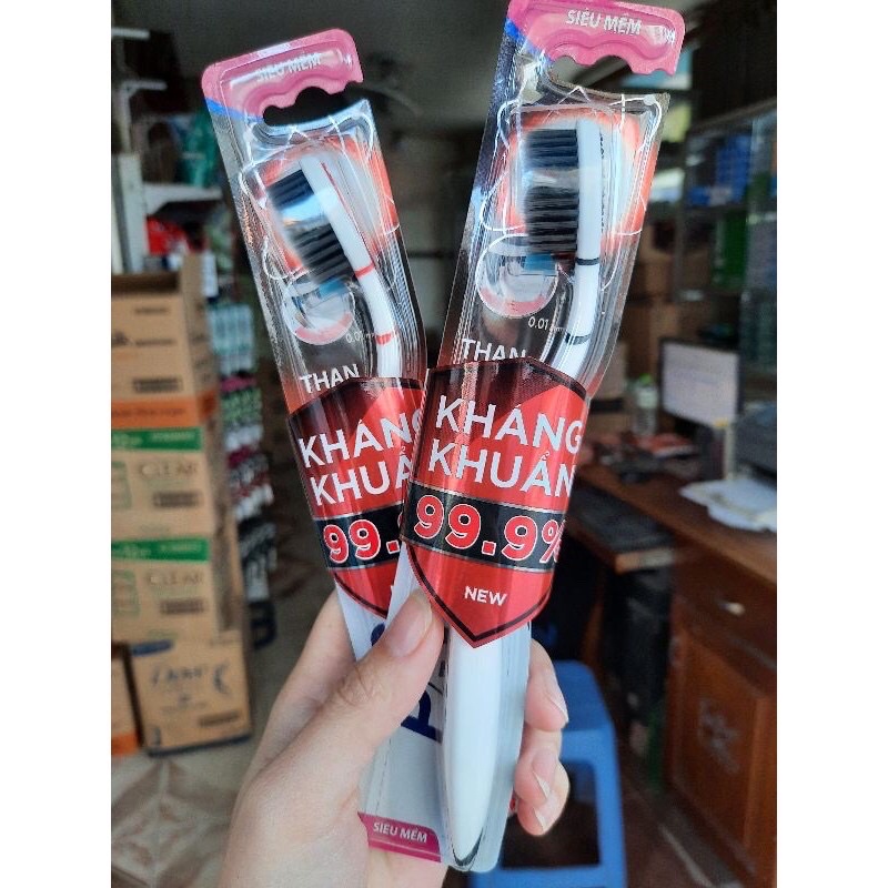 Bàn chải đánh răng P/S than hoạt tính, muối tre, baking soda