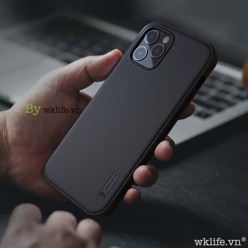 Ốp iPhone 12 Pro max Nillkin Super Frosted Shield Pro Chống Sốc Chống Vân