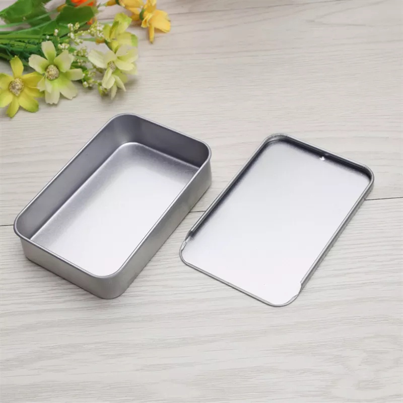 Hộp thiếc nhỏ gọn đựng thuốc/ mỹ phẩm đa năng tiện dụng