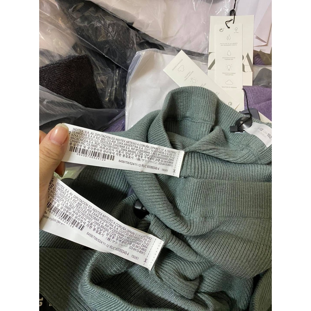 Quần legging len dệt kim cúc dưới bé gái