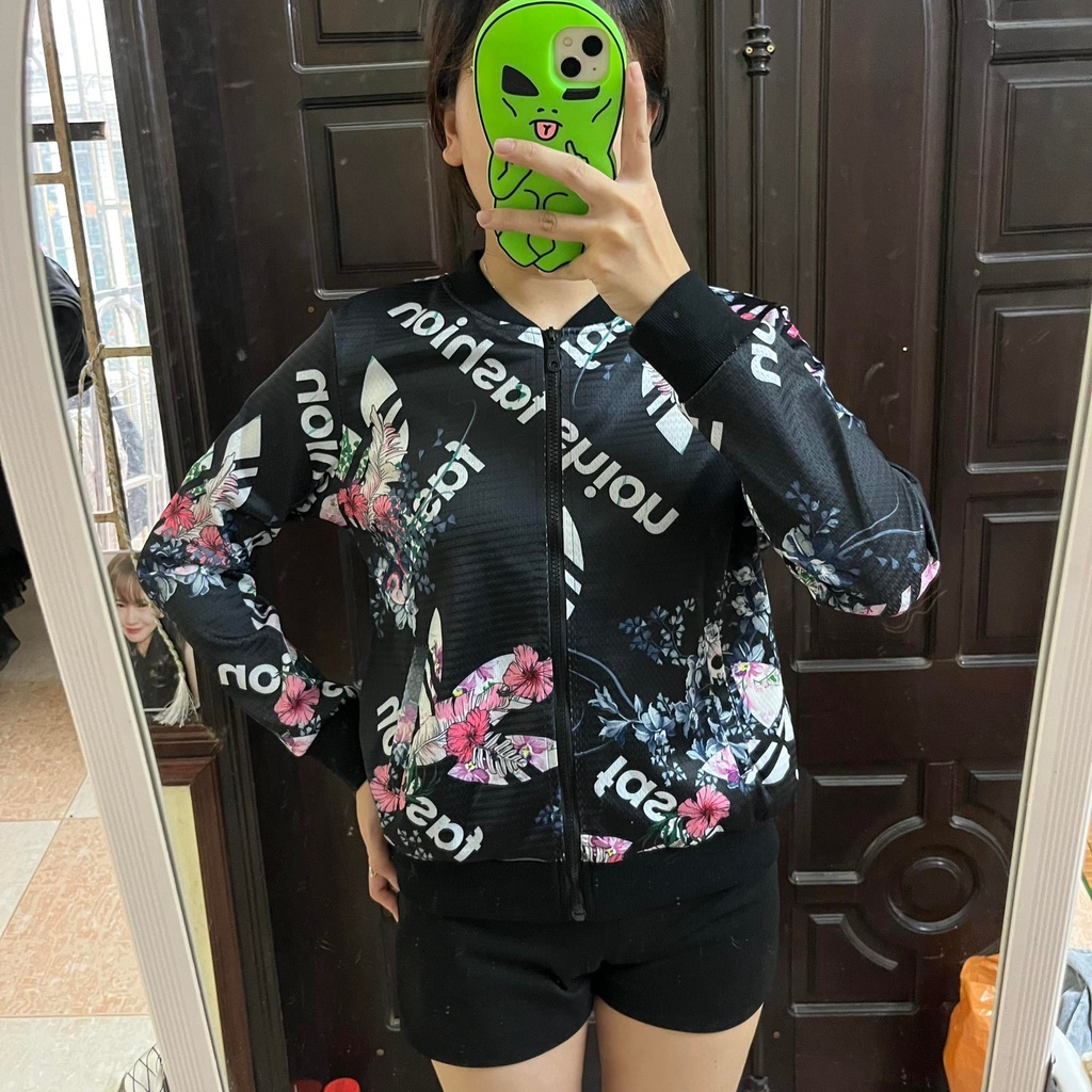 Áo khoác thu đông Size S M họa tiếc sắc màu hàng thanh lí Shop