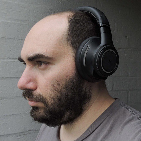 Tai Nghe Plantronics Backbeat Pro Plus ANC Chính Hãng Có App Hãng