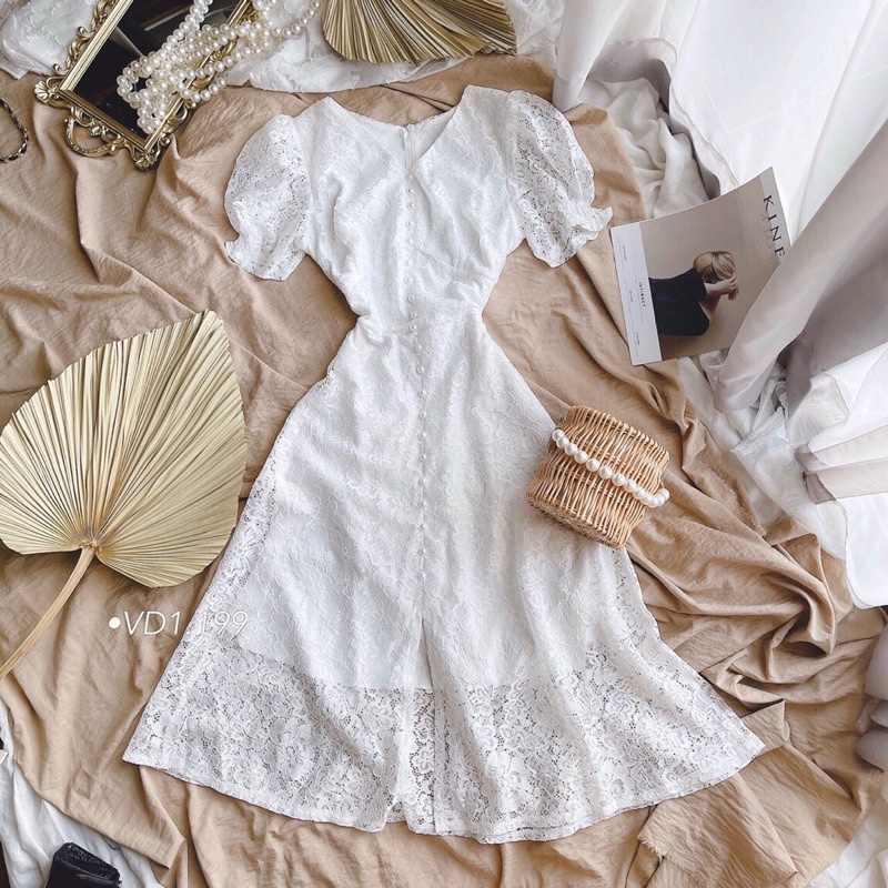 ĐẦM MIDI TRẮNG REN HOA PHỐI NÚT NGỌC thời trang giá rẻ