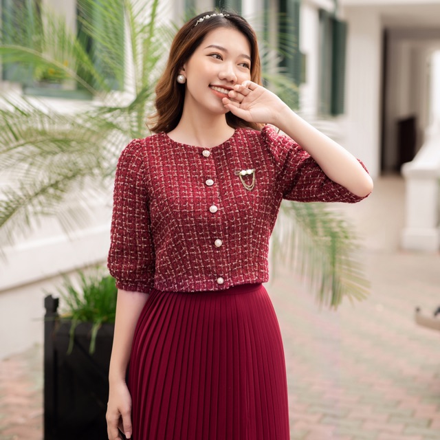 KATINA set áo tweed đỏ và chân váy dập ly