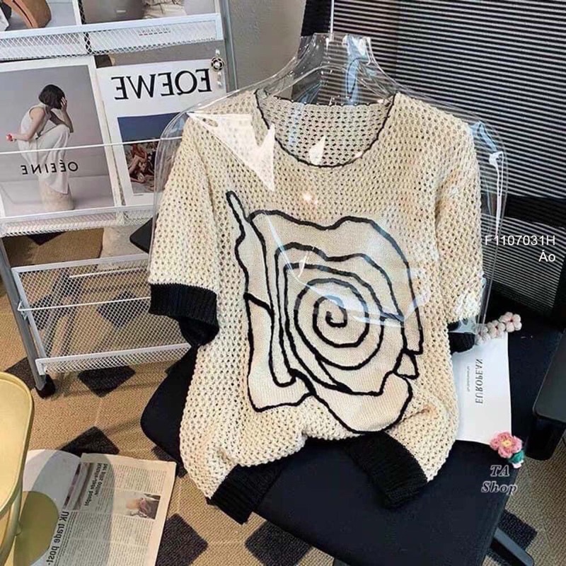 622. ÁO LEN LƯỚI THÊU HOA HỒNG