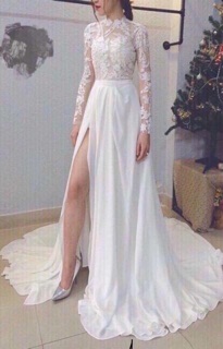 Váy dạ hội xẻ tà sang chảnh