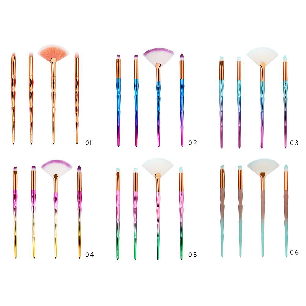 Set 4 cọ trang điểm thiết kế tay cầm vân kim cương sang trọng