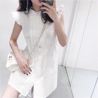 Đầm trắng xếp ly