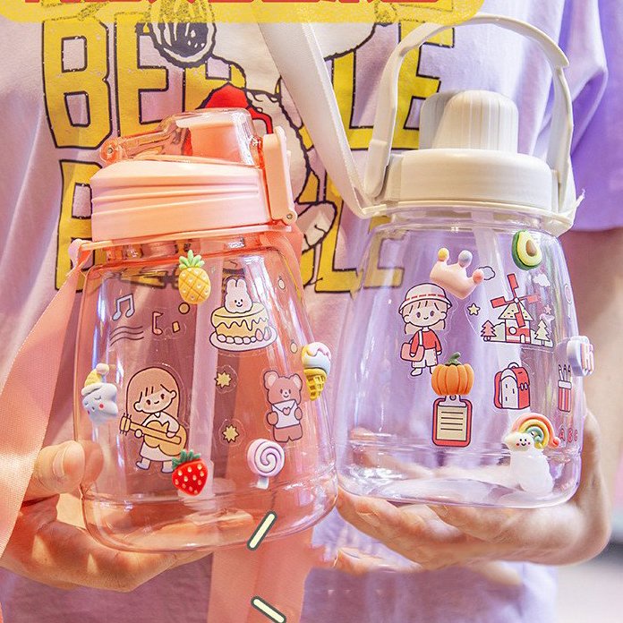 Bình nước 1300ml chịu nhiệt (kèm sticker và charm trang trí) siêu xinh BAG U BINHNUOC137