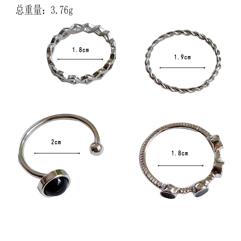 Bộ 4 chiếc nhẫn màu đen thiết kế đơn giản 22565