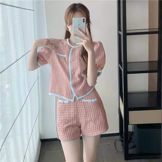 [Miễn Phí Ship 50K-GIAN HÀNG CHÍNH HÃNG] Sét Bộ Nữ Thời Trang Mặc Đi Chơi, Sét Bộ Đùi Gấm Kim Cương Y Hình Có Viền Trắng