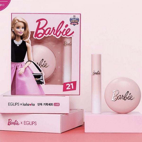 Set phấn phủ kiềm dầu trái đào Eglips + 1 thỏi son kem Eglips x Barbie