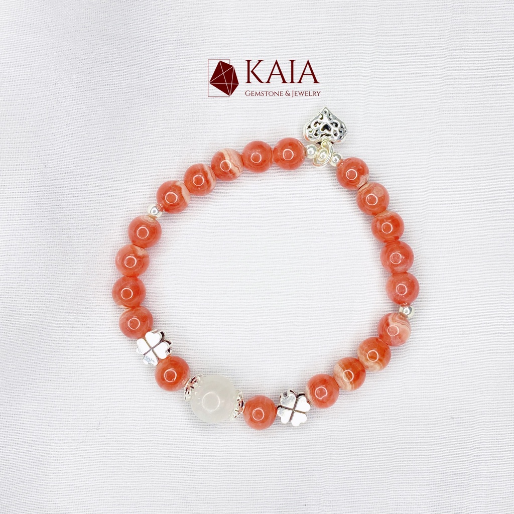 Vòng tay phong thủy Rhodochrosite mix charm cỏ 4 lá, trái tim tình yêu - KAIA