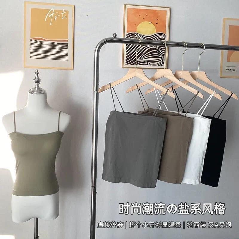Áo hai dây có mút ngực