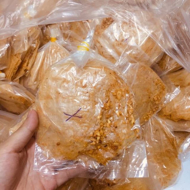 Combo 50 bịch bánh tráng muối nhuyễn siêu cay | BigBuy360 - bigbuy360.vn