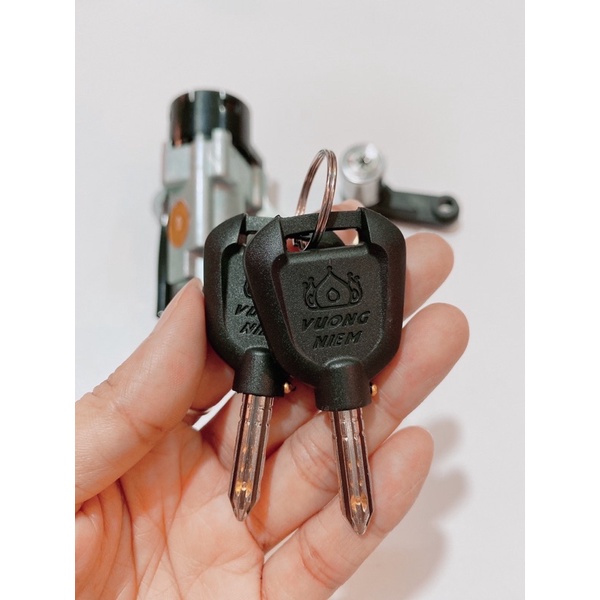 Bộ ổ khoá máy 8 cạnh xe Sirius 2giắc 4giắc hiệu VƯƠNG NIỆM cao cấp