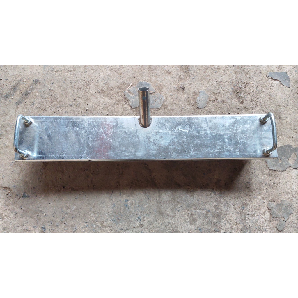 Con lăn tạo nhám bê tông