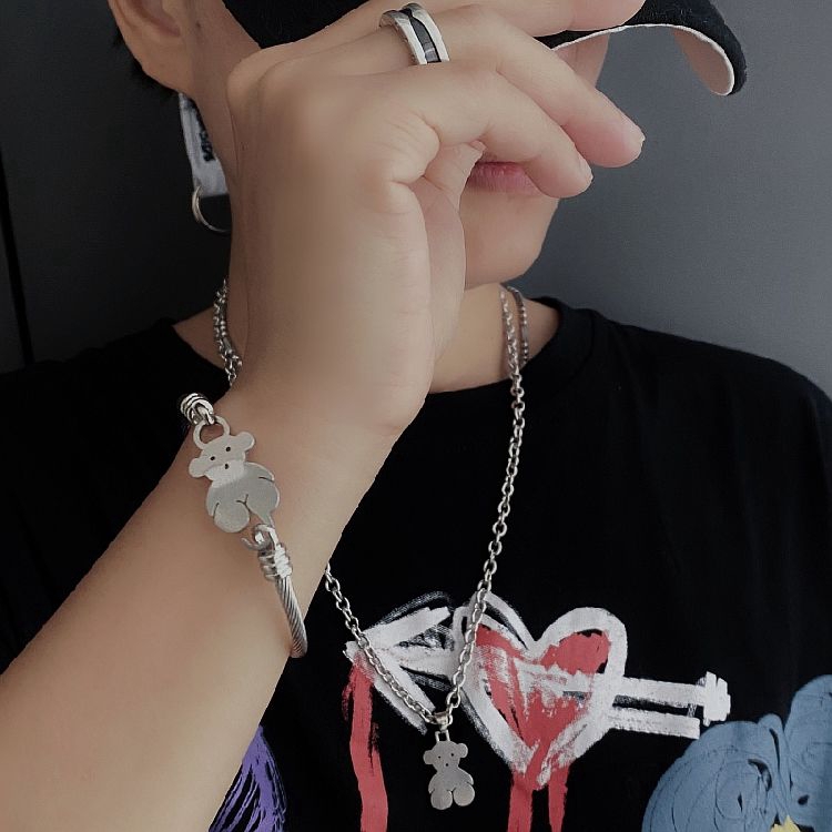 Vòng Tay Gắn Mặt Hình Gấu Cá Tính Độc Đáo Phong Cách Harajuku