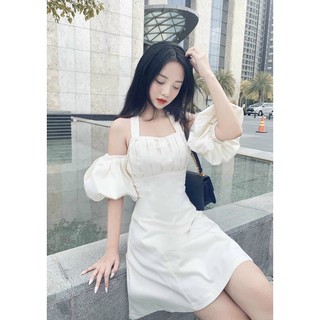 Đầm cổ yếm xếp li tay phồng