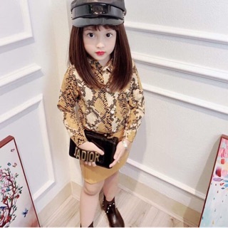 Sỉ set áo sơmi kèm chân váy da
