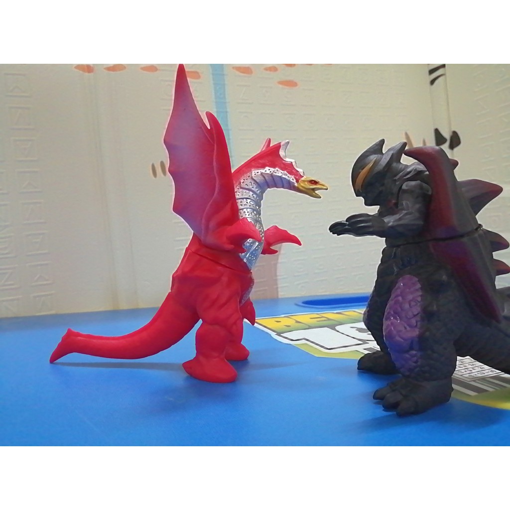 Mô hình Quái vật Melba 13cm Kaiju Ultraman Series Siêu nhân điện quang