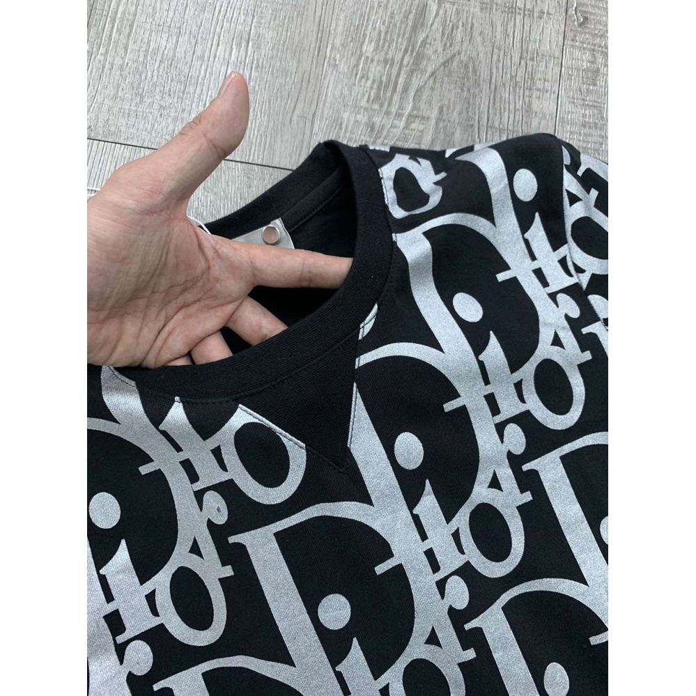 Áo Thun D.0R A21009