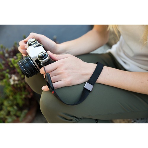 Dây đeo máy ảnh Peak Design Cuff Camera Wrist Strap | Chính Hãng