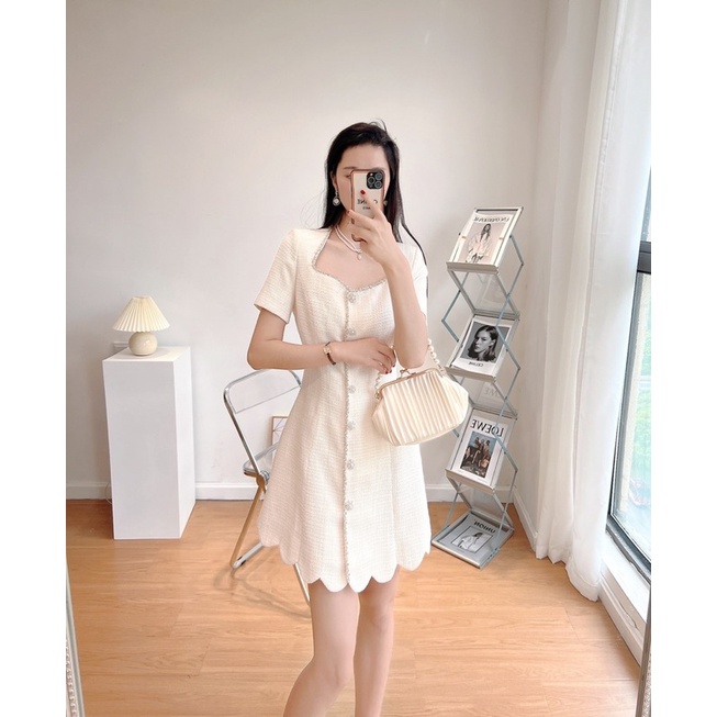 ĐẦM BỐ VIỀN ĐÁ