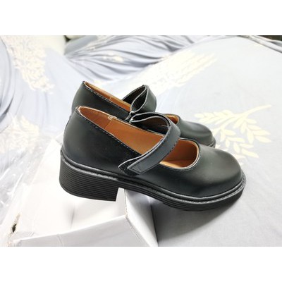 Giày ulzzang phong cách Retro mũi vuông quai dán đen, trắng