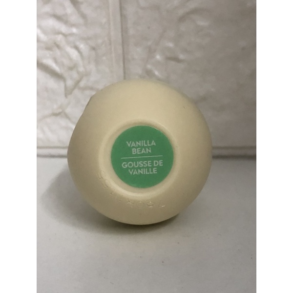 Lip Balm Son trứng dưỡng môi tự nhiên EOS 3 mùi - Mùi táo mật, sương muối dưa hấu, dâu đen. giá 1 trứng