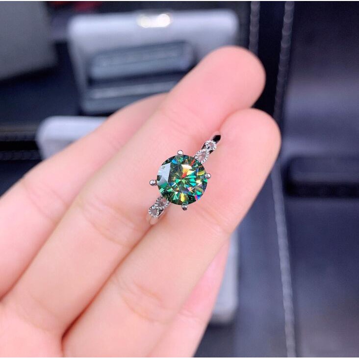 Thời trang bốn móng vuốt vòng S925 màu xanh lá cây cao carbon kim cương nhẫn cho phụ nữ