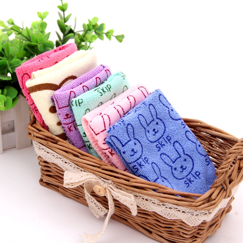 Khăn tắm bằng sợi vải tổng hợp hình vuông có móc cài cho trẻ em 25*25