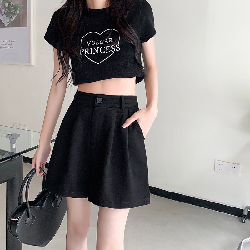 Quần đùi IELGY lưng cao dáng rộng dễ phối đồ phong cách thời trang dành cho nữ