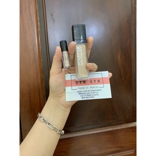 Che khuyết điểm Dior che phủ cực tốt.