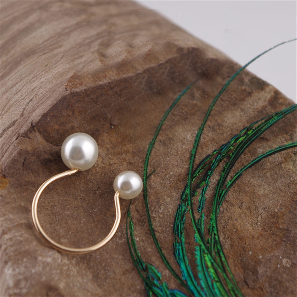 Nhẫn hở hình chữ U đính hạt nhựa