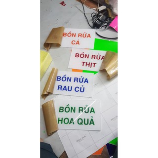Bảng mica chỉ dẫn .tên công ty mst vv...