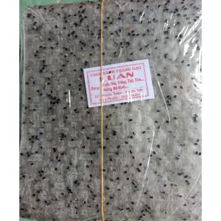 Bánh tráng mè nhúng phan rang