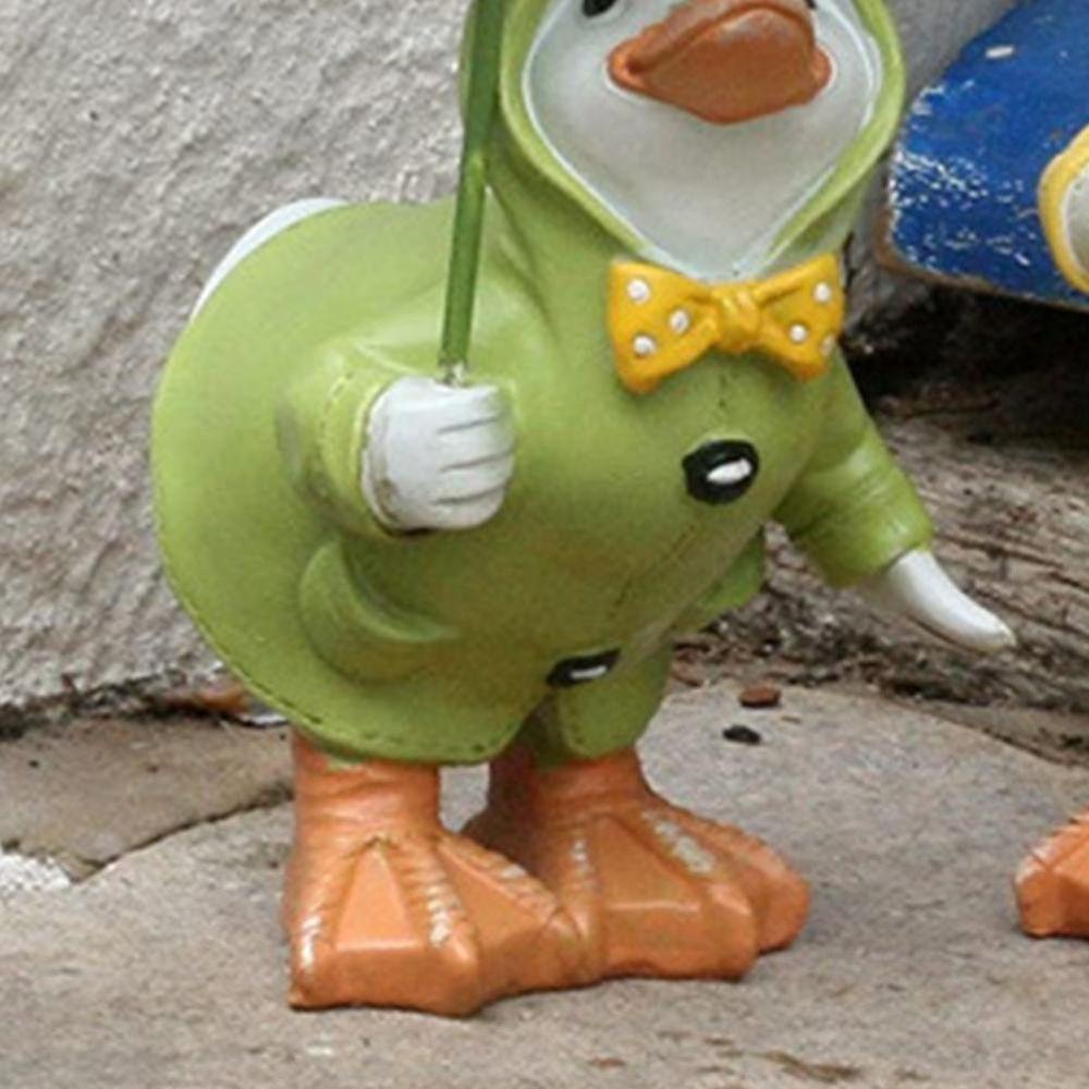 Mô Hình Vịt Mặc Áo Mưa Thủ Công Dùng Trang Trí Sân Vườn