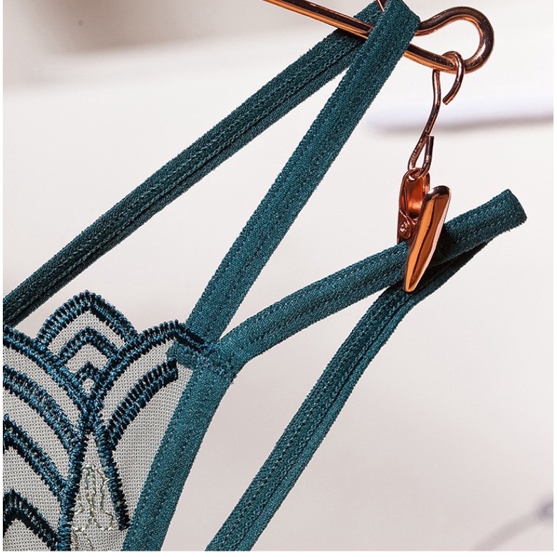 QL2245 Quần Lót Ren Thêu Tinh Tế Lộ Sau Gắn Ngọc Quyến Rũ @lingerie.sm.toys