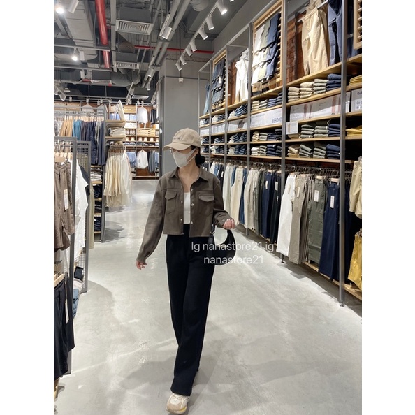 Áo khoác croptop da lộn có túi Nana21 Nanastore21