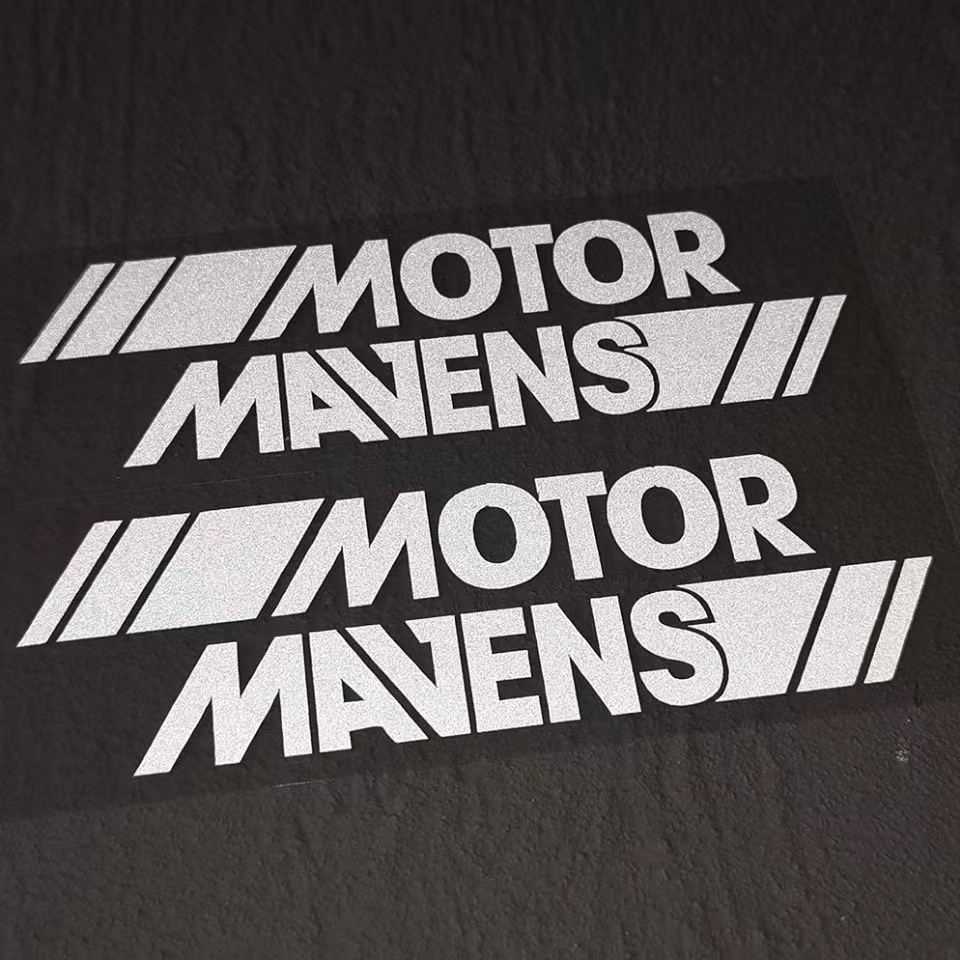 Miếng Dán Trang Trí Kính Xe Hơi In Chữ Tam Giác Độc Đáo Thời Trang