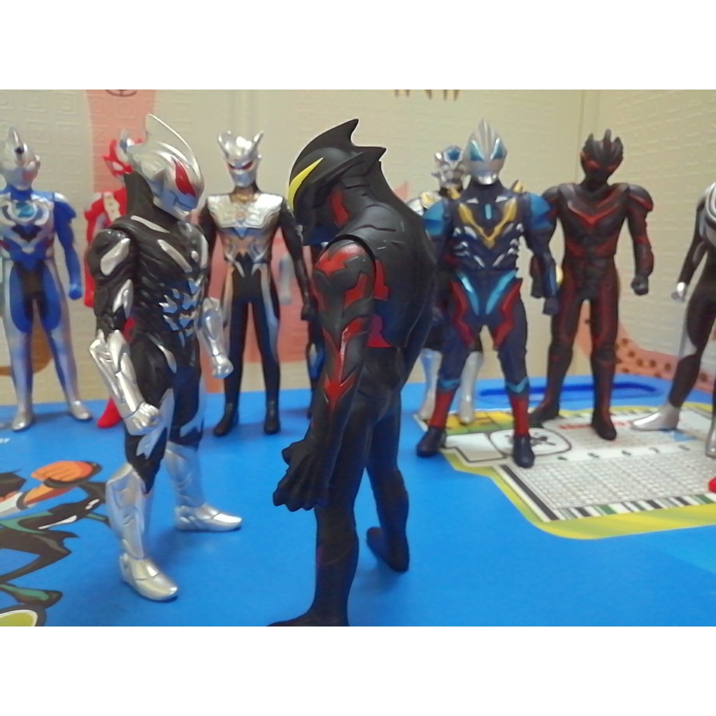 Mô hình Ultraman Belial 23cm Series Phim Ultraman Siêu nhân điện quang [Đồ Chơi 24/7]