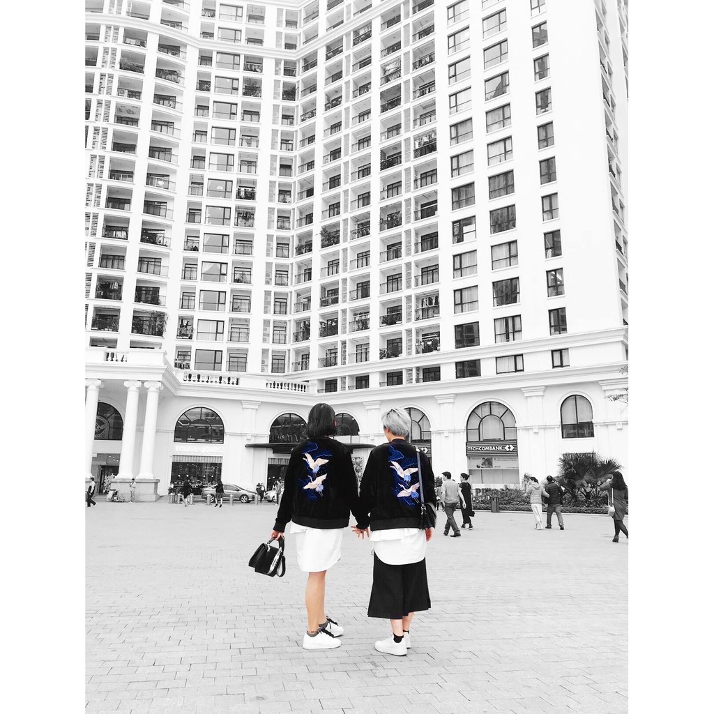 Modesty - Áo khoác nhung thêu hạc Kuren Velvet Bomber