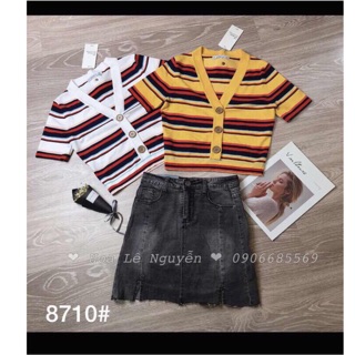G29. 8710. ÁO LEN KẺ CỔ TIM KHUY